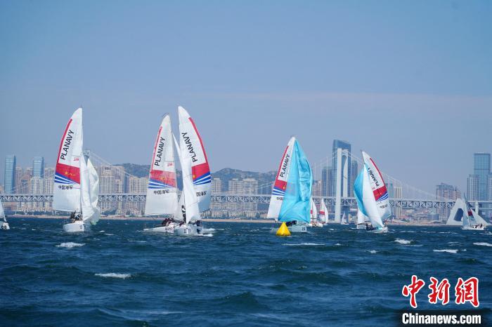 2024大连杯帆船赛在星海湾正式开赛，23支船队汇