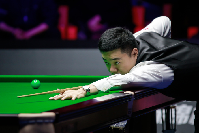 丁俊晖在南京国际斯诺克锦标赛决赛以十比七击