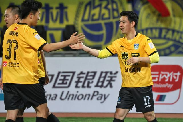 泰安泰山城建首战告捷2比1逆转青岛青春