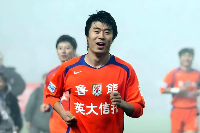 韩鹏执教山东泰山两连败引质疑 结构性危机浮现